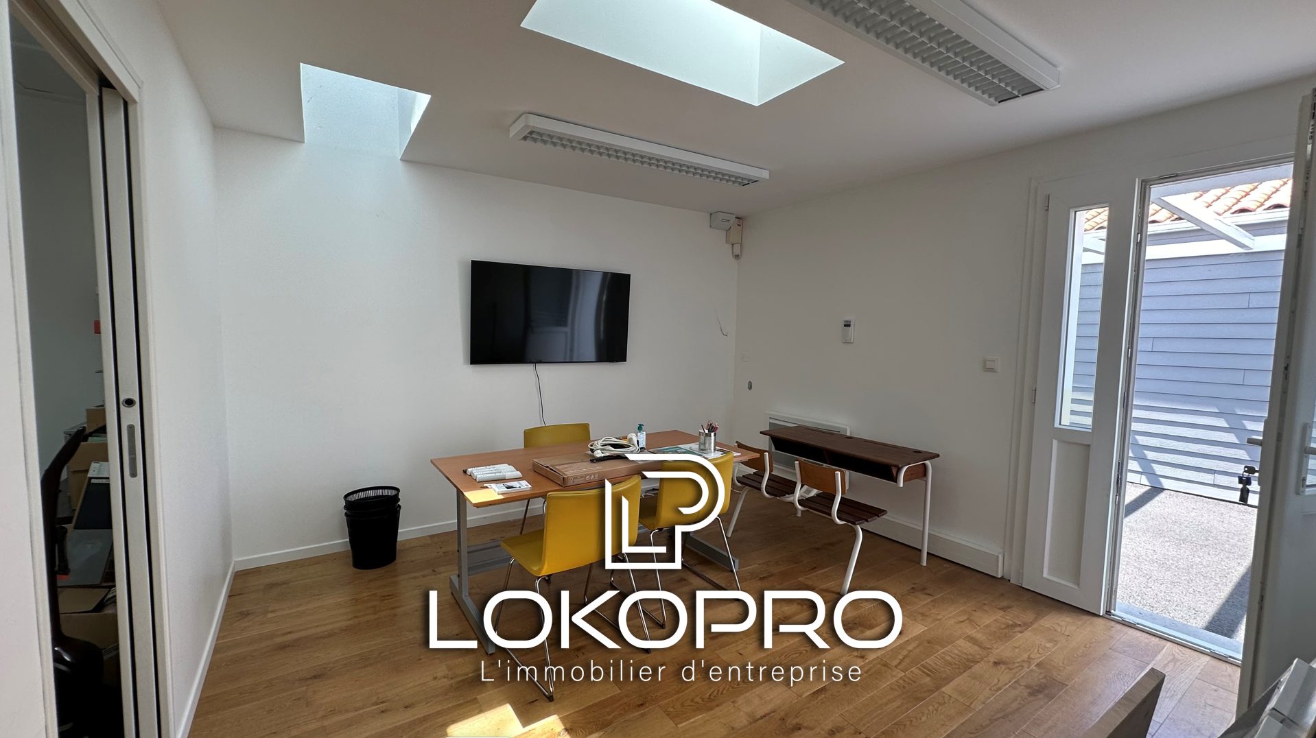 Bureau – LP418-LOKOPRO